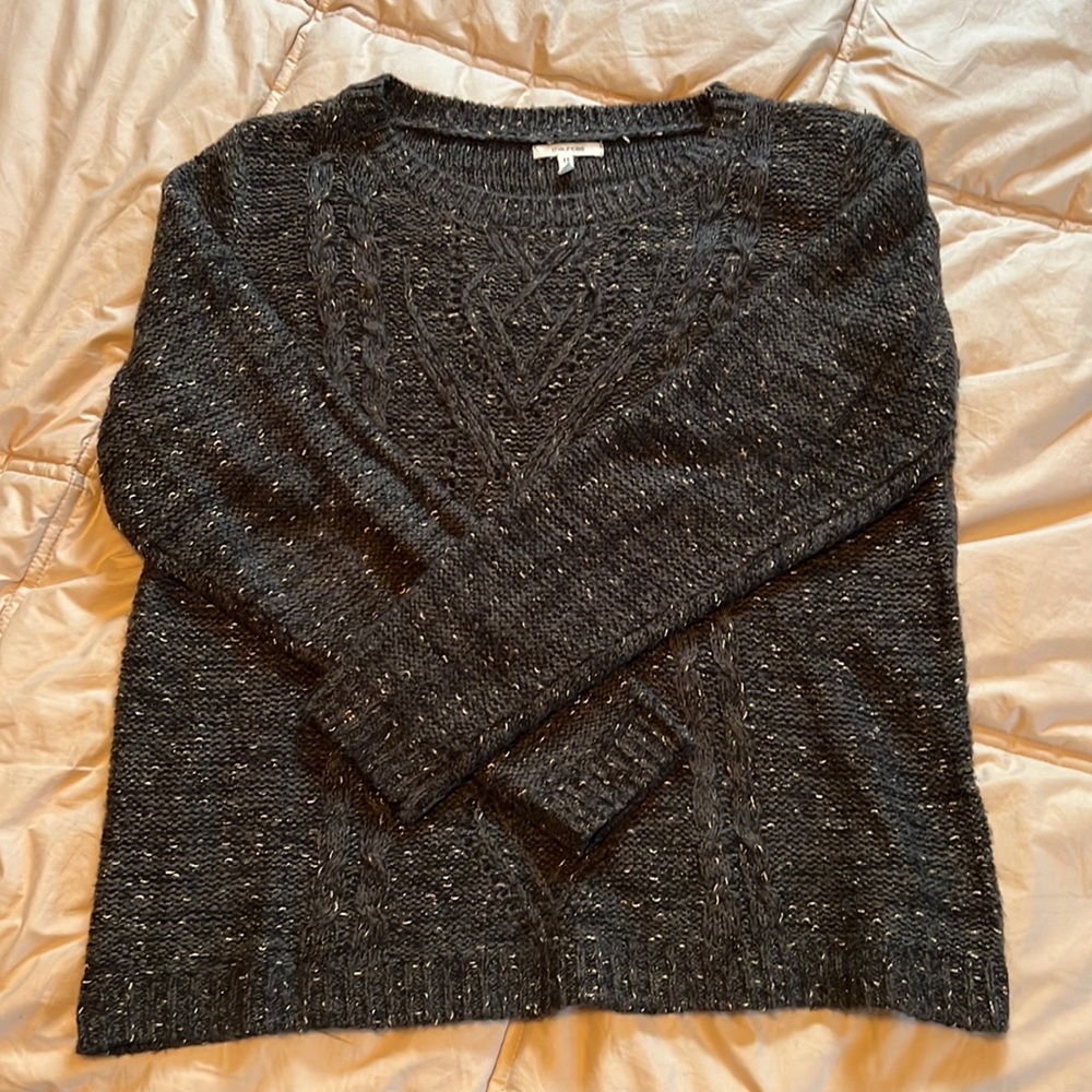 Cute sweater Gray with Gold